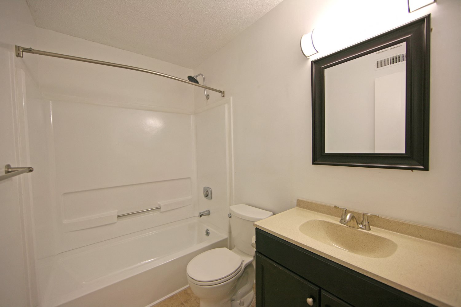Gallery Photo 13